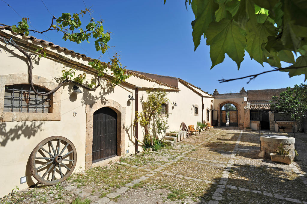 Baglio Siciliamo Country House (Adults Only) Hotel Lido di Noto Exterior photo