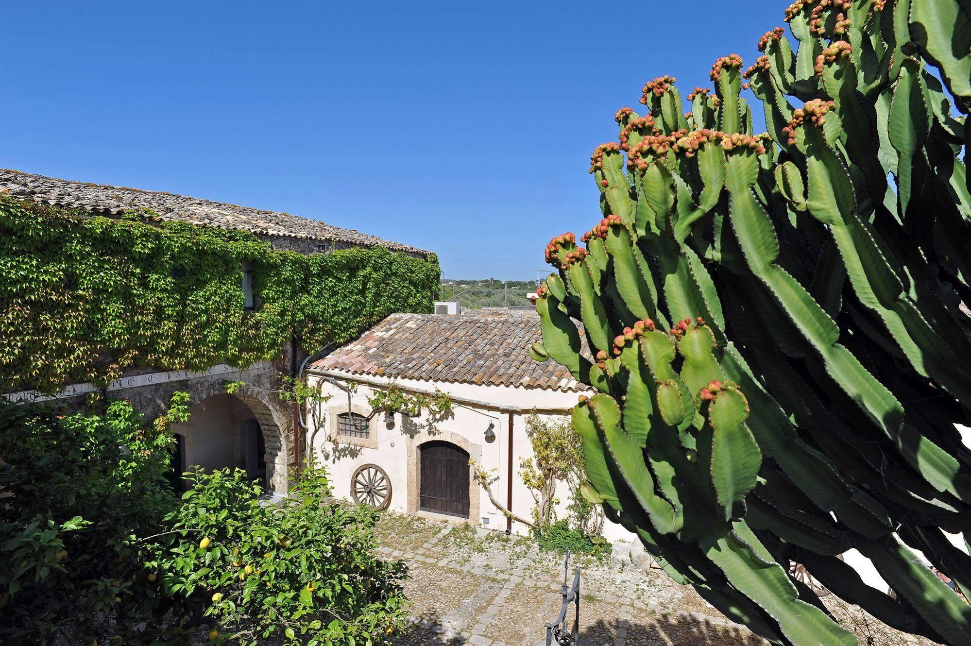 Baglio Siciliamo Country House (Adults Only) Hotel Lido di Noto Exterior photo